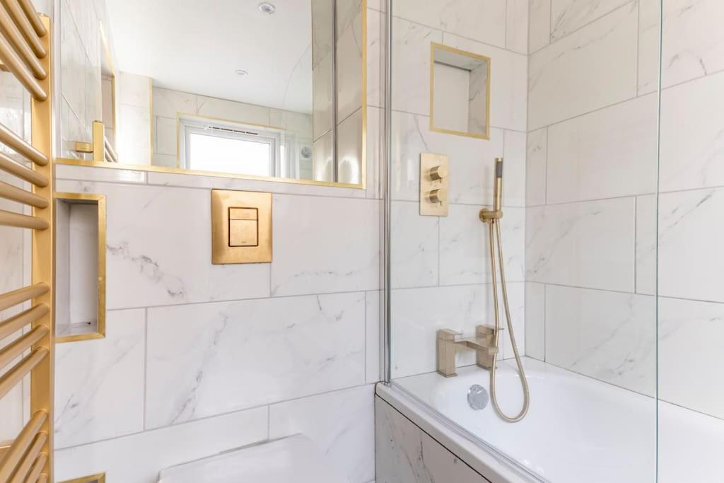 Riverside Serviced Apartments Лондон Екстер'єр фото