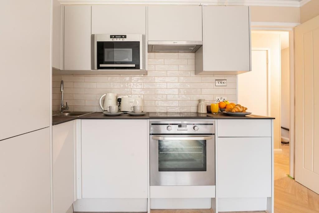 Riverside Serviced Apartments Лондон Екстер'єр фото