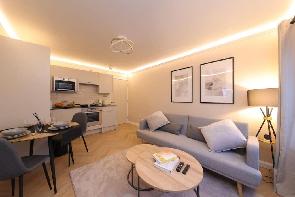 Riverside Serviced Apartments Лондон Екстер'єр фото